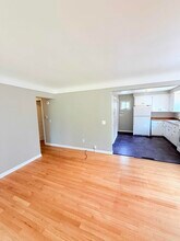 1718 Cresthill Ave in Royal Oak, MI - Building Photo - Building Photo