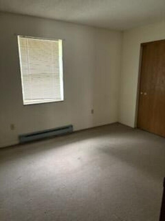 813 Delaware St in Jewell, KS - Building Photo