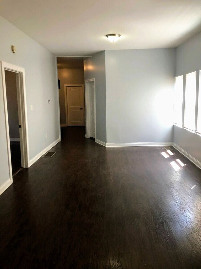 6735 S Laflin St in Chicago, IL - Foto de edificio - Building Photo