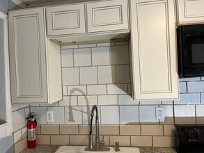 1357 Almont Dr SW in Atlanta, GA - Building Photo - Building Photo