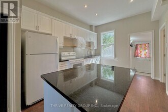119 McClary Ave in London, ON - Building Photo - Building Photo