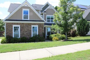 241 Vinewood Pl in Holly Springs, NC - Building Photo