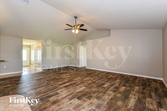 1629 N Gator Cir in Cape Coral, FL - Building Photo - Building Photo