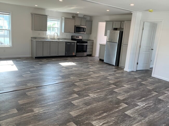 306 E 37th Pl in Bellevue, NE - Building Photo - Building Photo