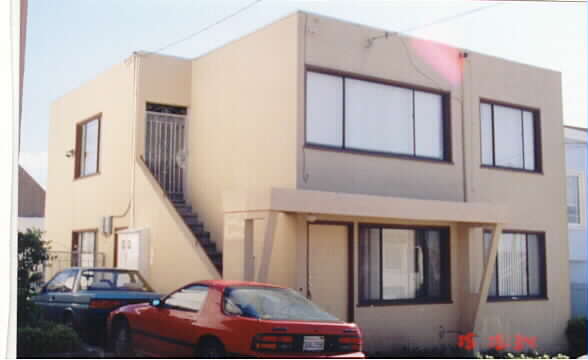 50 Eastlake Ave in Daly City, CA - Foto de edificio - Building Photo