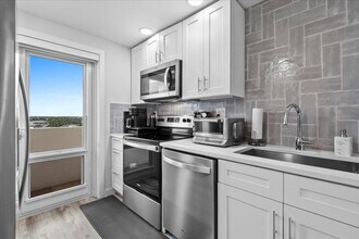 1630 N Ocean Blvd in Pompano Beach, FL - Building Photo - Building Photo