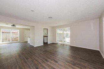 3209 Millmar Dr in Dallas, TX - Building Photo - Building Photo