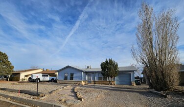 1726 Procyon Ct SE in Rio Rancho, NM - Building Photo - Building Photo