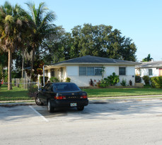 1960 NE 167th St Apartments