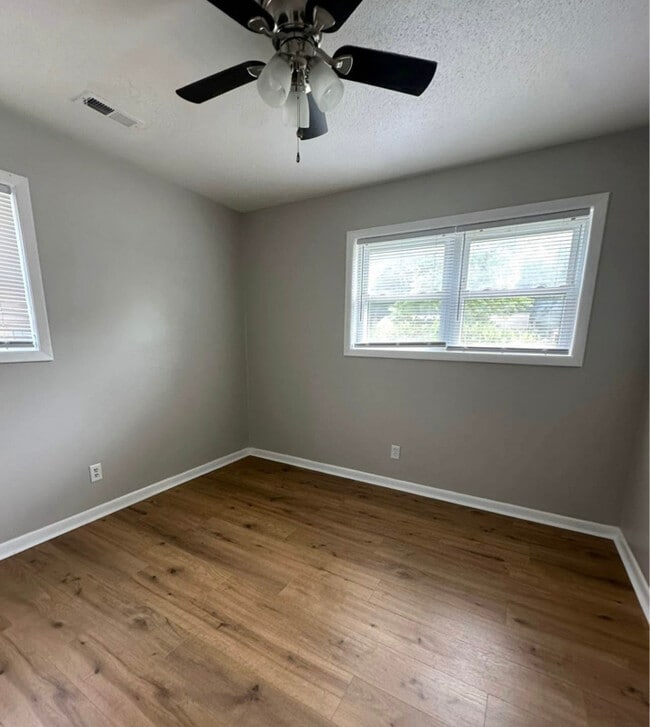 1015 Routon Dr SW in Decatur, AL - Building Photo - Building Photo