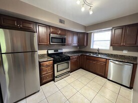 1102 Ralph Terrace in Richmond Heights, MO - Building Photo