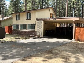 2309 Eloise Ave in South Lake Tahoe, CA - Building Photo
