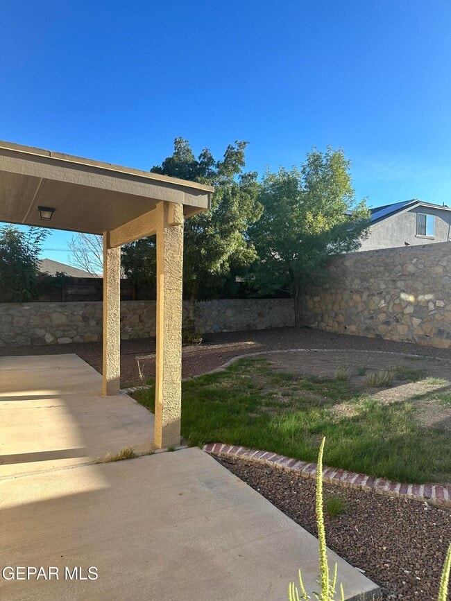 7668 Mundy Creek Dr in El Paso, TX - Building Photo - Building Photo