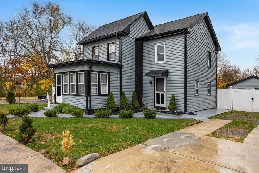 14 Zane St in Glassboro, NJ - Building Photo