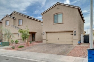 6239 Blood Lily Ave in Las Vegas, NV - Building Photo - Building Photo