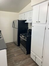 575 Jeffree St in El Cajon, CA - Building Photo - Building Photo