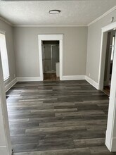 300 N 16 St in Kansas City, KS - Building Photo - Building Photo