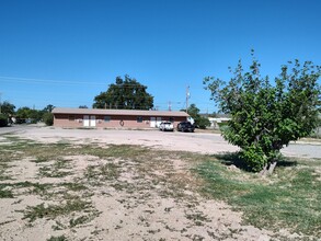 606 N 6th St in Carlsbad, NM - Building Photo - Building Photo