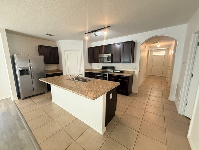 417 Tower Lake Blvd in Haines City, FL - Building Photo - Building Photo
