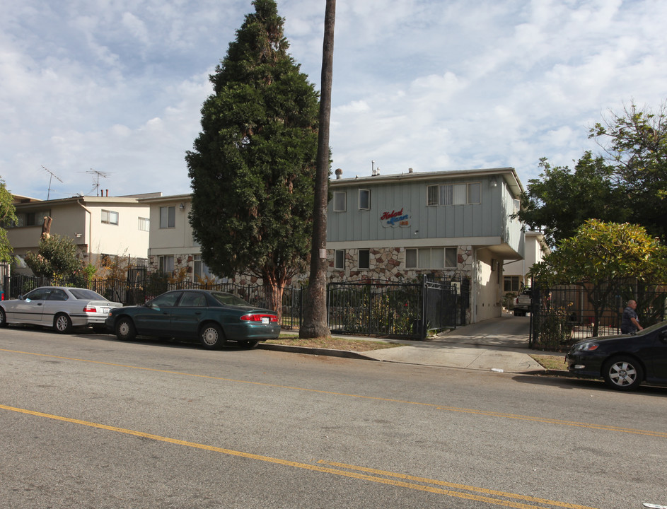 1618 N Hobart Blvd in Los Angeles, CA - Building Photo