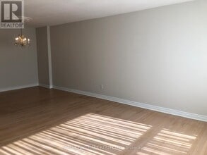 12 Painswick Crescent in Toronto, ON - Building Photo - Building Photo