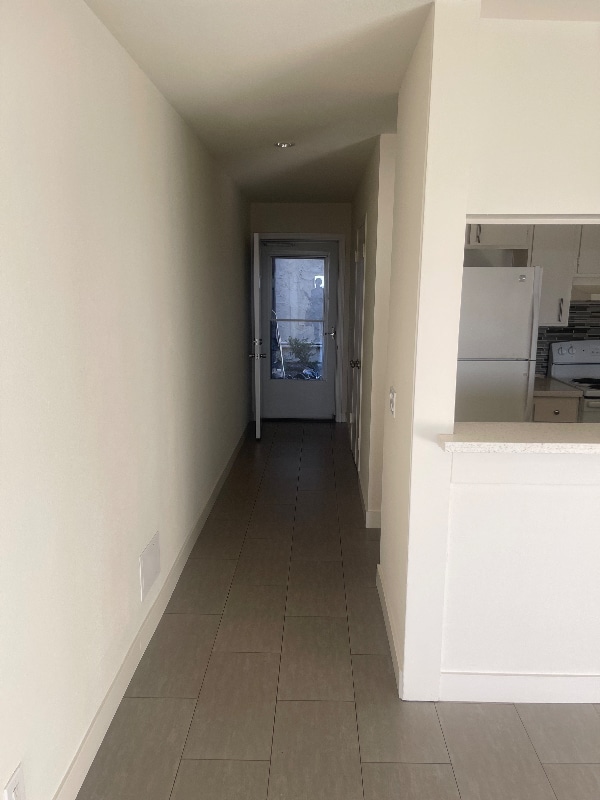 284 E Surfside Dr in Port Hueneme, CA - Building Photo - Building Photo
