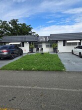 7602 NW 73rd Terrace in Tamarac, FL - Building Photo - Building Photo