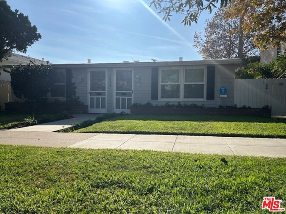 1524 15th St in Santa Monica, CA - Building Photo