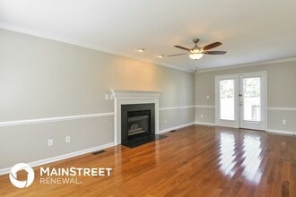 2008 Stoneglen Ln in Raleigh, NC - Building Photo - Building Photo