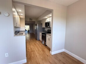 550 SW 137th Ave in Pembroke Pines, FL - Building Photo - Building Photo