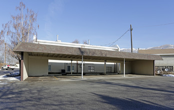 17 E 400 N in Bountiful, UT - Building Photo - Building Photo