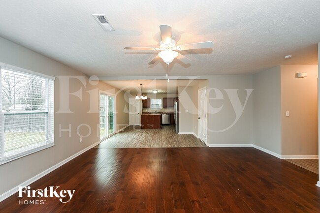 3478 Hickory Ln, Unit 209 in Amelia, OH - Building Photo - Building Photo