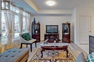 2568-2568 Ladyfern Crossing in Pickering, ON - Building Photo - Building Photo
