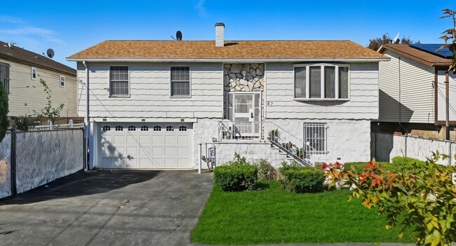 property at 87 Merseles St