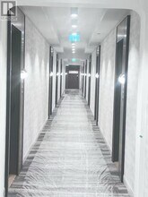 3240 William Coltson Ave in Oakville, ON - Building Photo - Building Photo