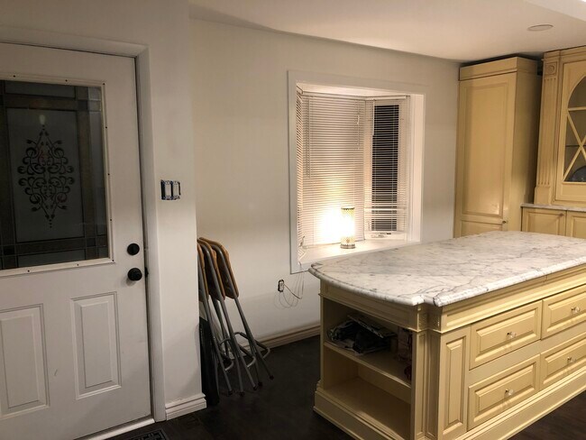 7650 Aster Cir in Macungie, PA - Building Photo - Building Photo