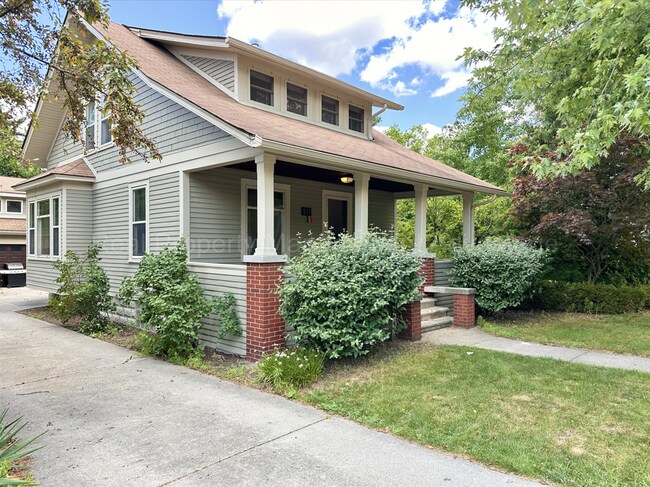 217 Gardenia Ave in Royal Oak, MI - Building Photo - Building Photo