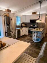 N2436 Shore View Dr in Lake Geneva, WI - Foto de edificio - Building Photo