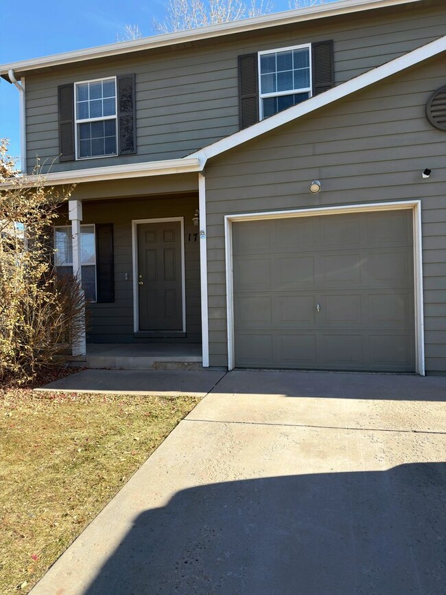 property at 1723 Rowan Ln