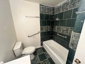 1212 N Kelly Ave in Odessa, TX - Building Photo - Building Photo