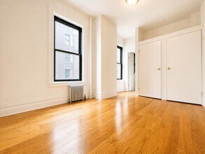 188 Claremont Ave, Unit 11 in New York, NY - Building Photo - Building Photo