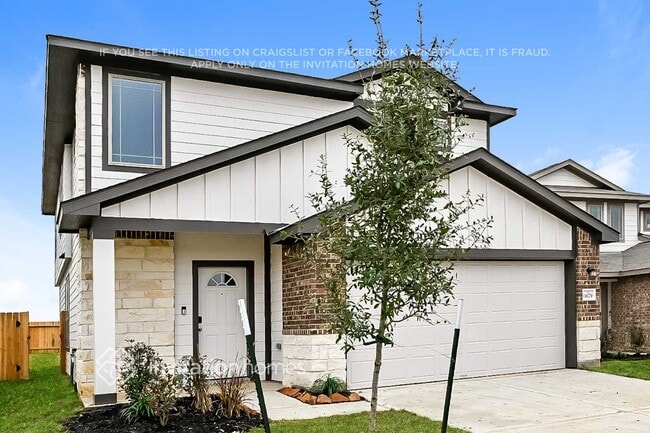 11679 Descent Dr in Cut And Shoot, TX - Foto de edificio - Building Photo