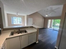 7816 Sonoma Springs Cir in Greenacres, FL - Building Photo