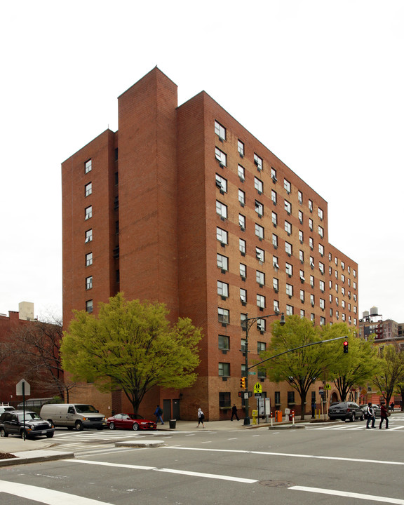 Phelps House in New York, NY - Building Photo