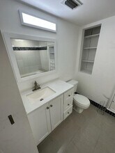 1106 Green Pine Blvd in West Palm Beach, FL - Foto de edificio - Building Photo