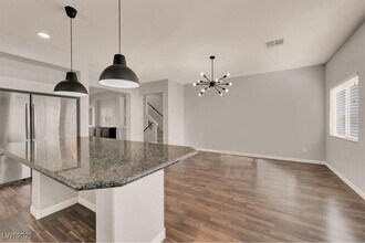 6779 AVE in Las Vegas, NV - Foto de edificio - Building Photo
