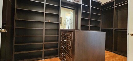 16117 Emerald Estates Dr in Weston, FL - Building Photo - Building Photo