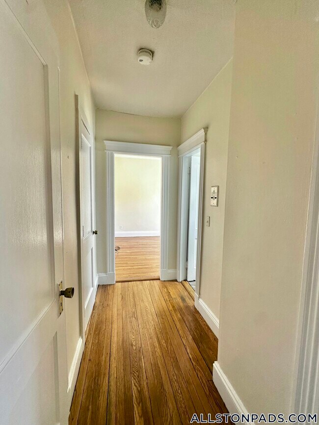 1148 Commonwealth Ave in Boston, MA - Building Photo - Building Photo