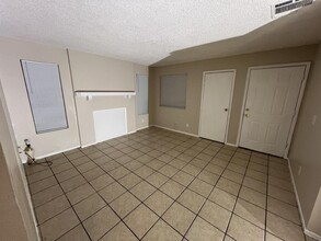 4221 Middlesex Ave in Las Vegas, NV - Building Photo - Building Photo