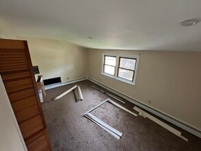 615 Floral Pl, Unit 2 in Babylon, NY - Building Photo - Building Photo